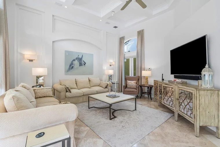 Family room - 464 Addison Park Lane, Boca Raton